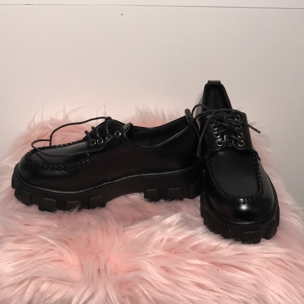 Black platform close toed shoes